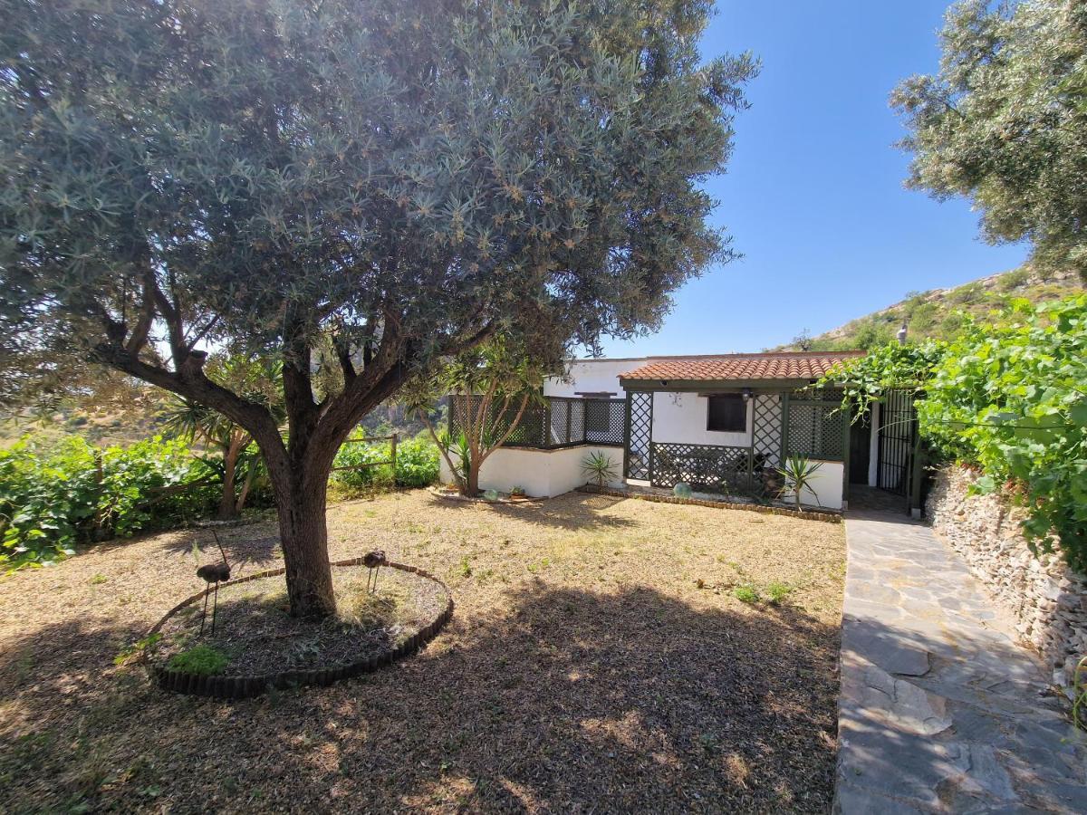 Casa Musica An Enchanting One Bed Cottage Lubrin Bagian luar foto